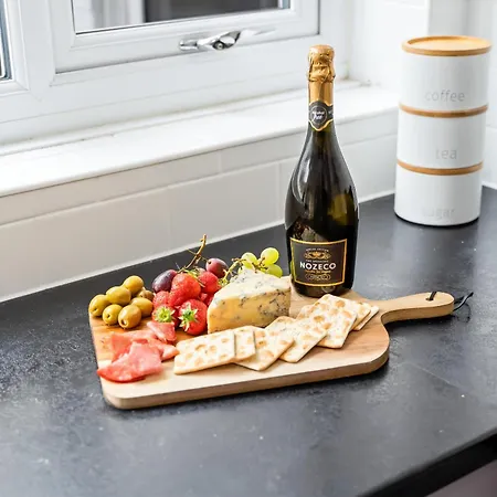 Charles Street House Bed & Breakfast